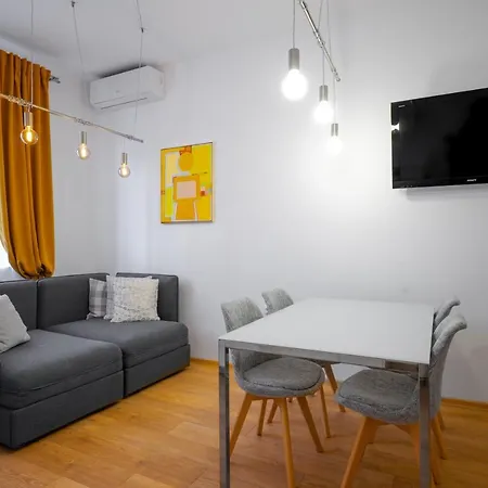 Appartement Modern 2bd Flat With Prime Location And Workspace By Flat Mаnager