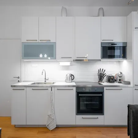 Modern 2bd Flat With Prime Location And Workspace By Flat Mаnager Sofia